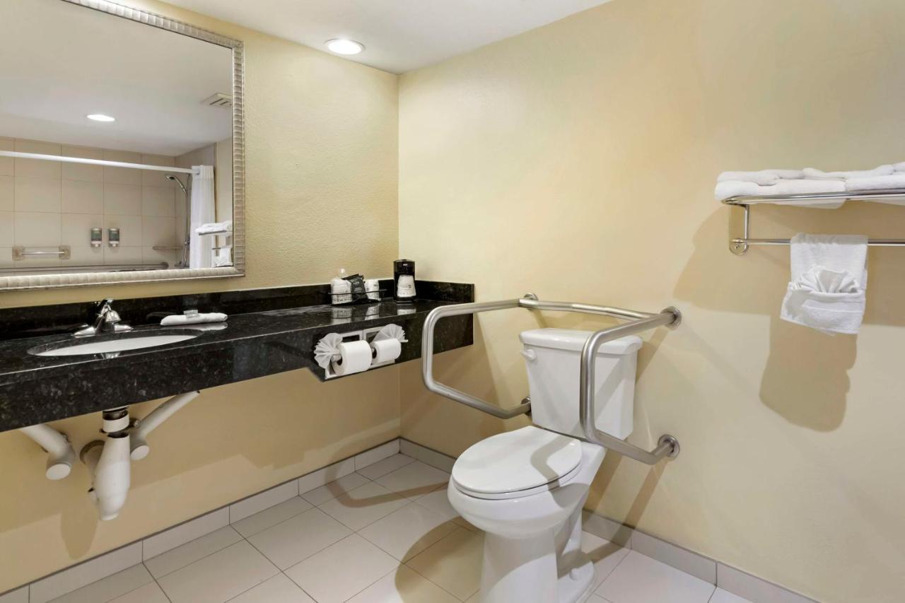 Best Western Mcallen Medical Center Zewnętrze zdjęcie